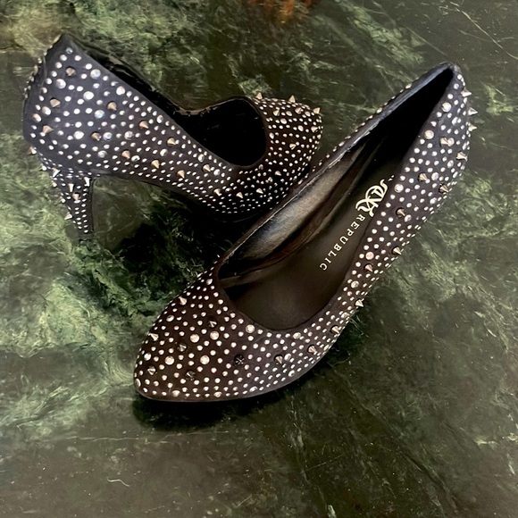 Rock & Republic Shoes - Gorgeous studded heals